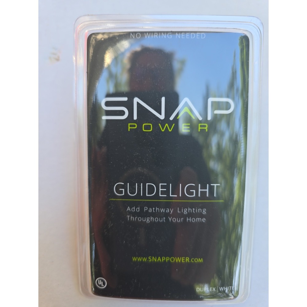 NEW SnapPower GuideLight 2 Outlet LED Illuminated Wall Plate Cover White Duplex